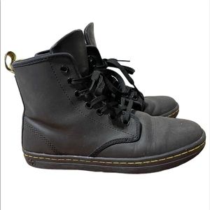 Black dr martens